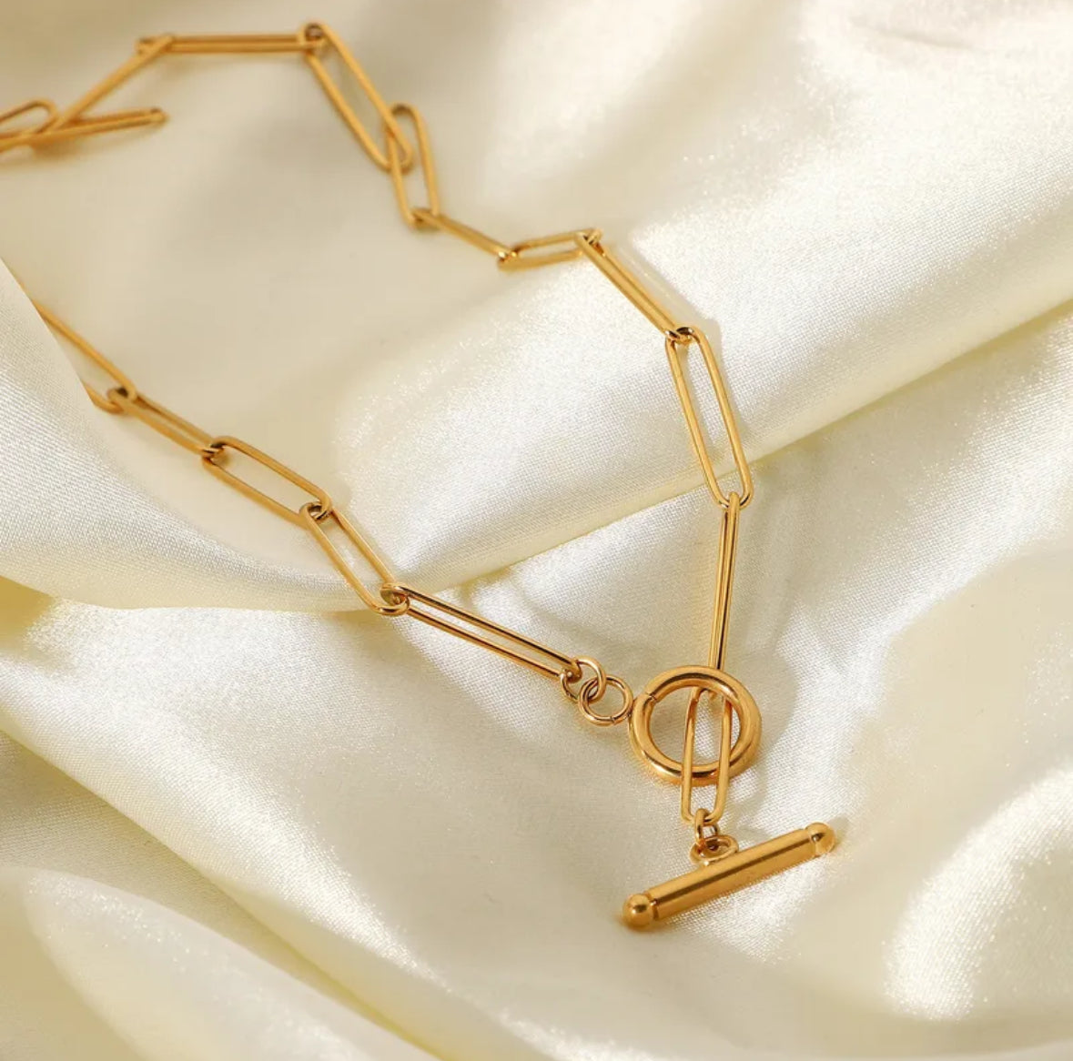 Golden Link Necklace