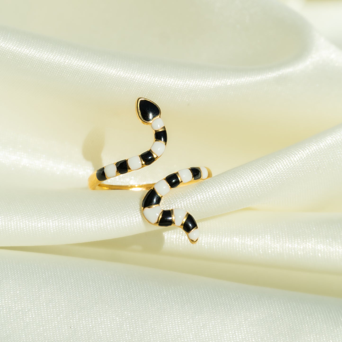 Retro Snake Ring