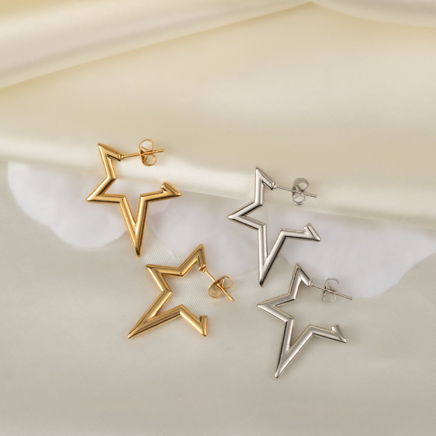 Rocking Star Earrings