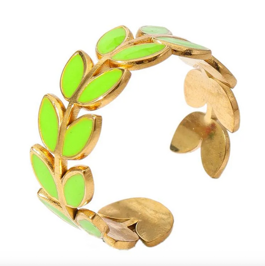 Green Leaves Ring