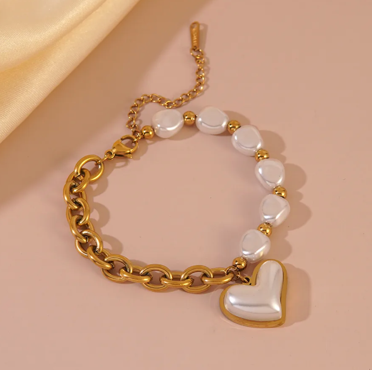 Pearl Heart Bracelet